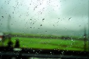 【ゴルフ】ラウンド中の雨対策